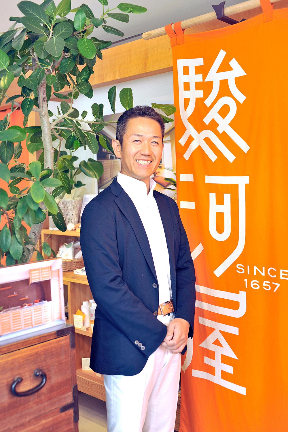 株式会社 駿河屋 九代目当主 一桝 靖人